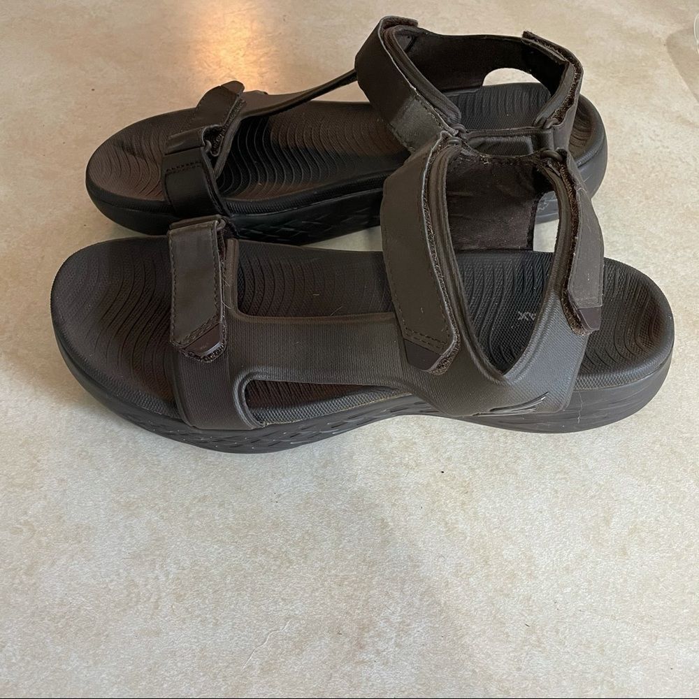 Skechers Goga Max Sandals shoes size 12 men’s adjustable straps - Picture 3 of 5